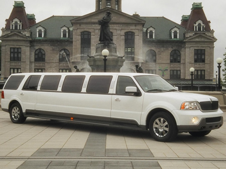 Lincoln Navigator Limousine. Limuzinu nuoma , Limuzinai ,